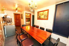 1.Hongdae@ Cozy house 5room.4bath.